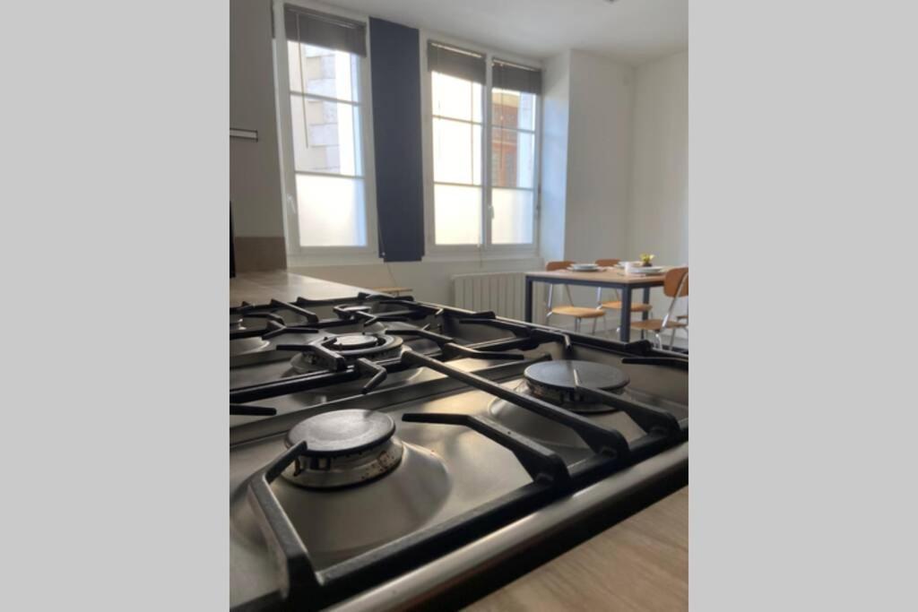Maison Saint Louis Пуатьє Екстер'єр фото